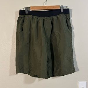 Parna. L. Green shorts